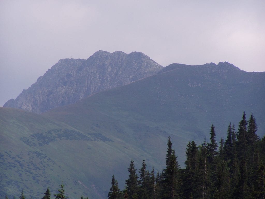 Oblast je ohraničená také Nízkými Tatrami