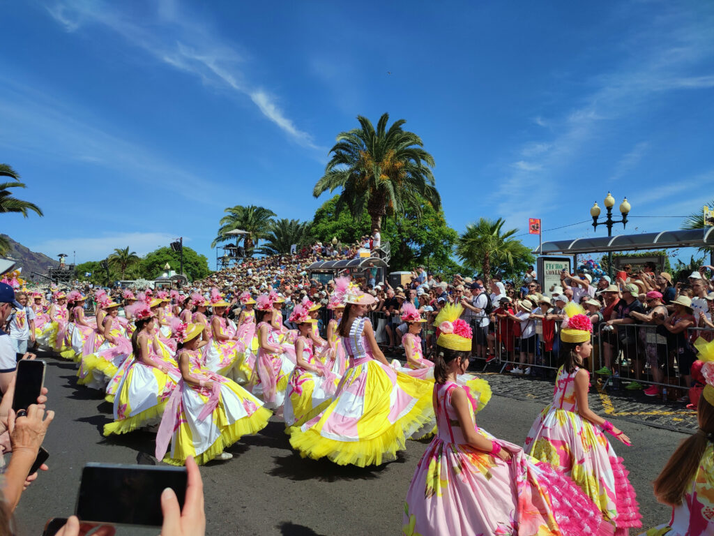 Festival květin zdobí Funchal a zanechá silný zážitek.