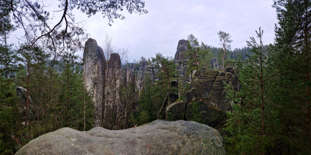 Adršpašské skalní město, jeden z přírodních divů Česka.